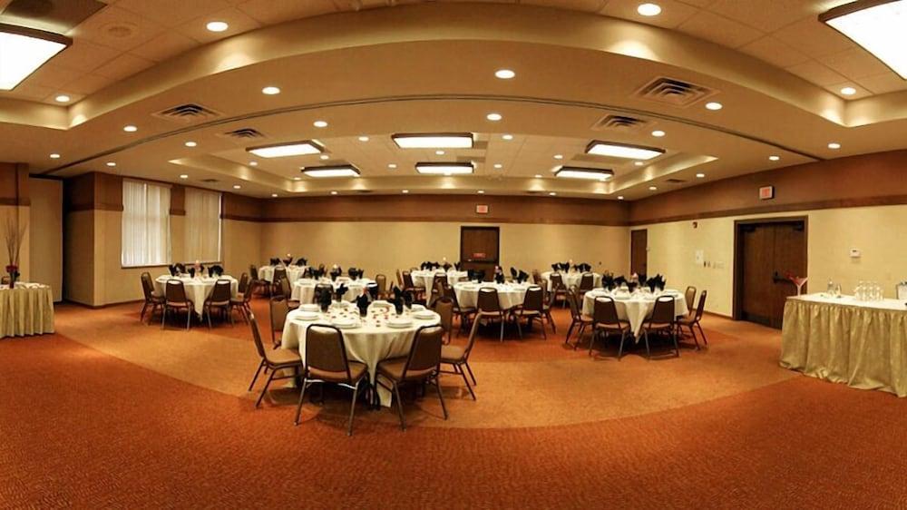 Comfort Inn Okemos - East Lansing Екстериор снимка