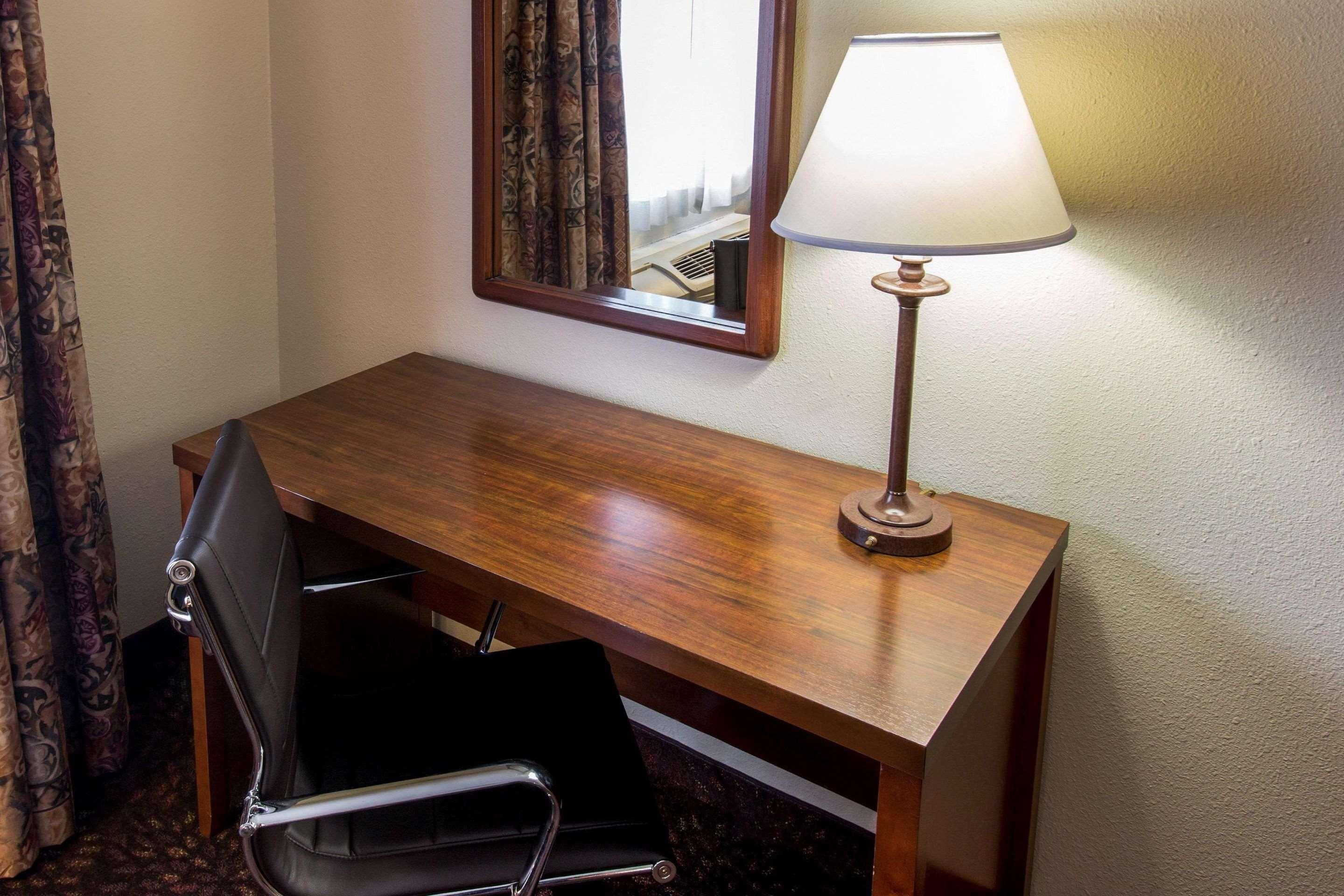 Comfort Inn Okemos - East Lansing Екстериор снимка