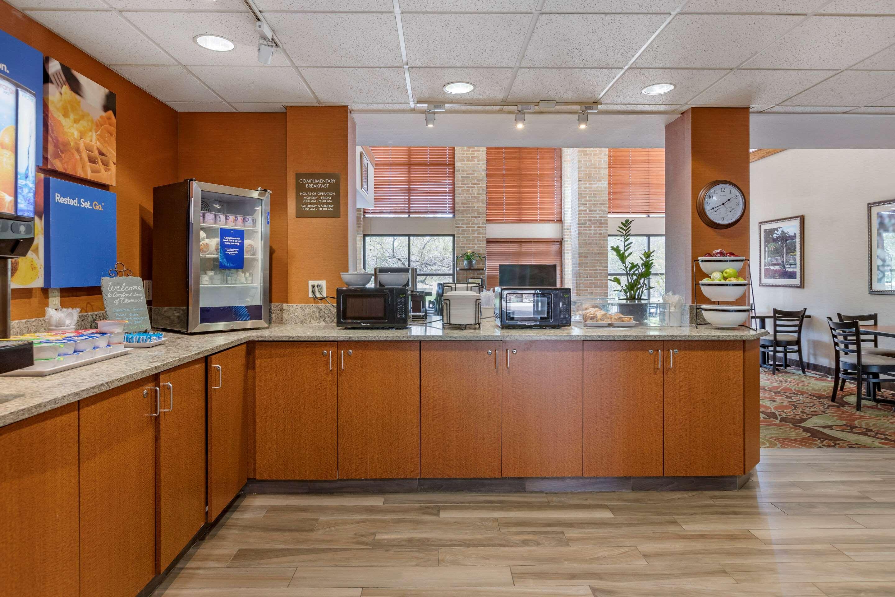 Comfort Inn Okemos - East Lansing Екстериор снимка