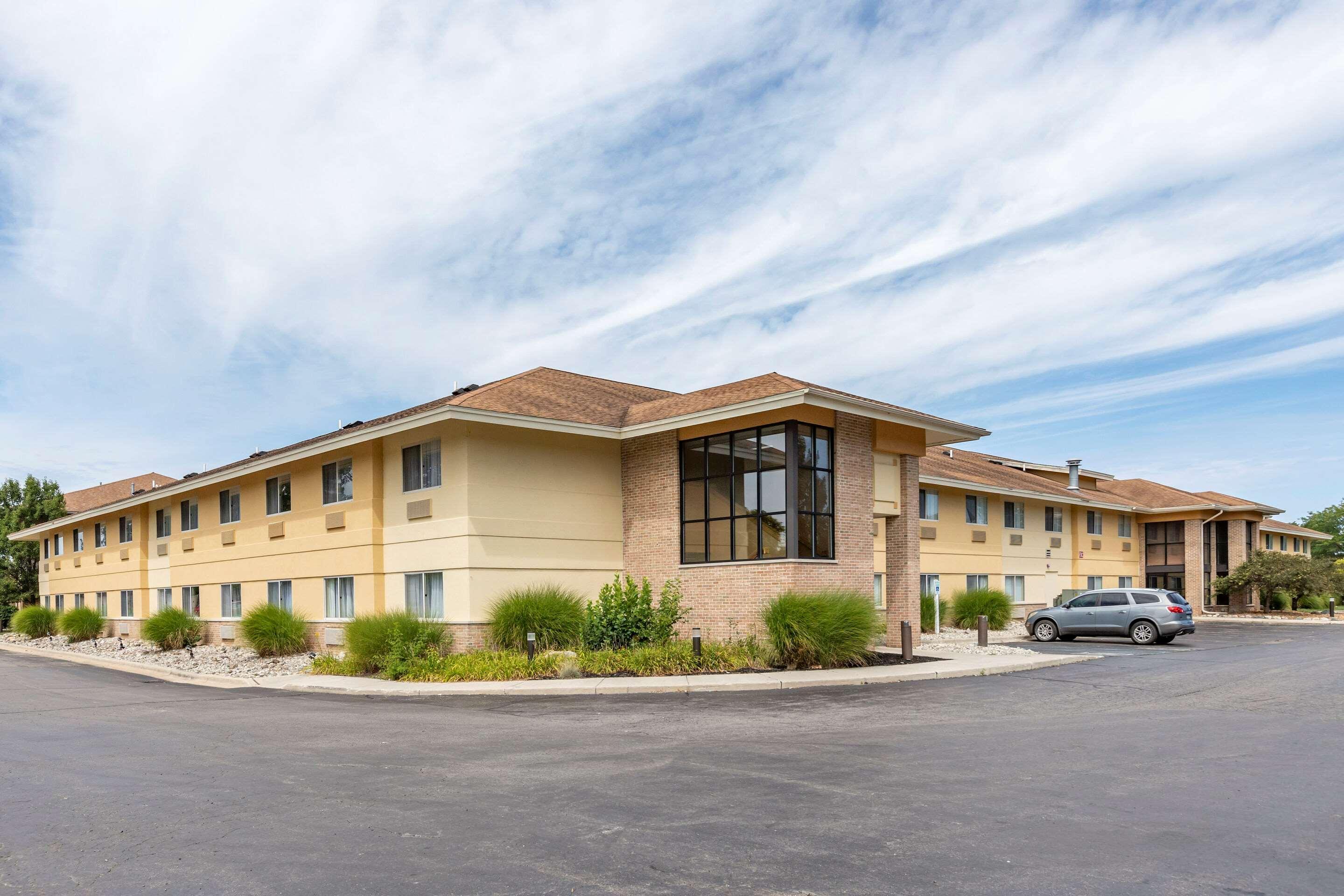 Comfort Inn Okemos - East Lansing Екстериор снимка