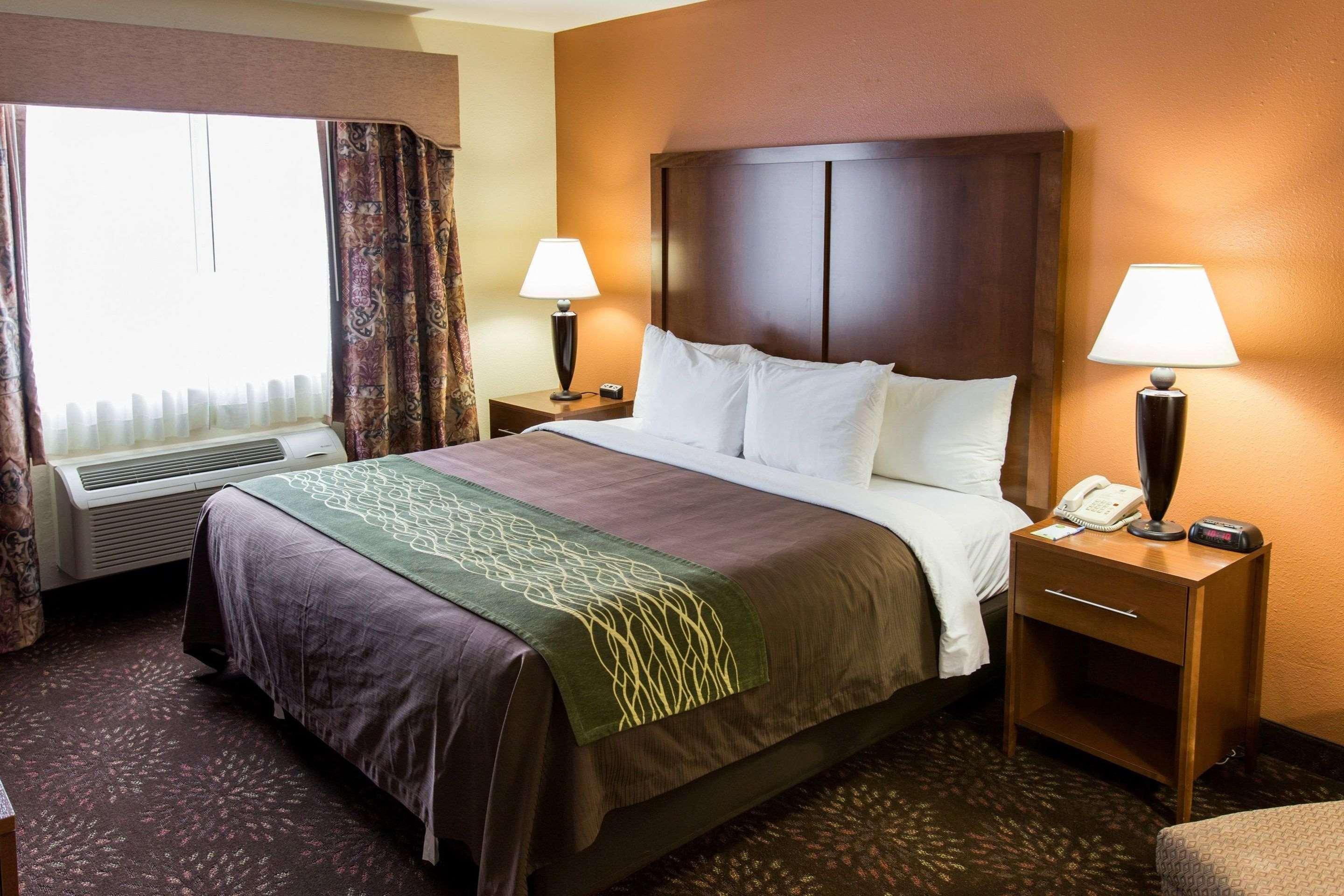 Comfort Inn Okemos - East Lansing Екстериор снимка