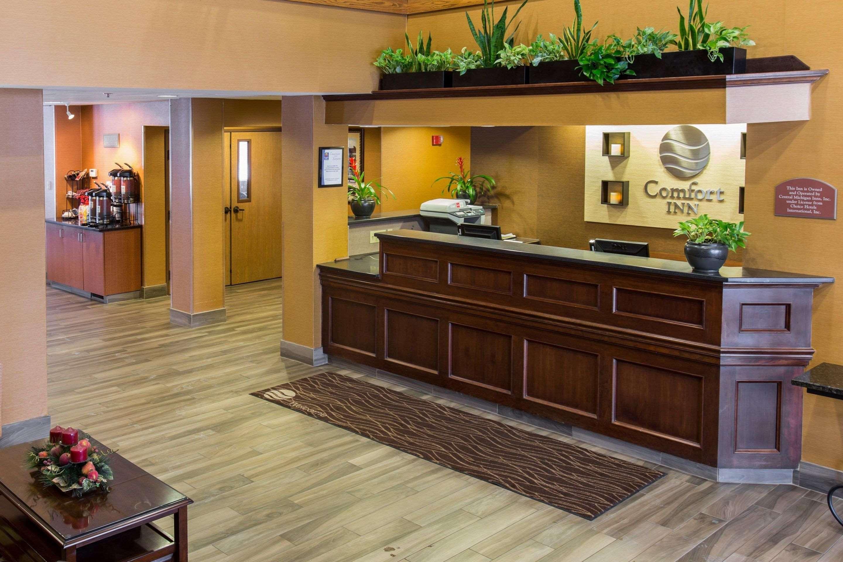 Comfort Inn Okemos - East Lansing Екстериор снимка