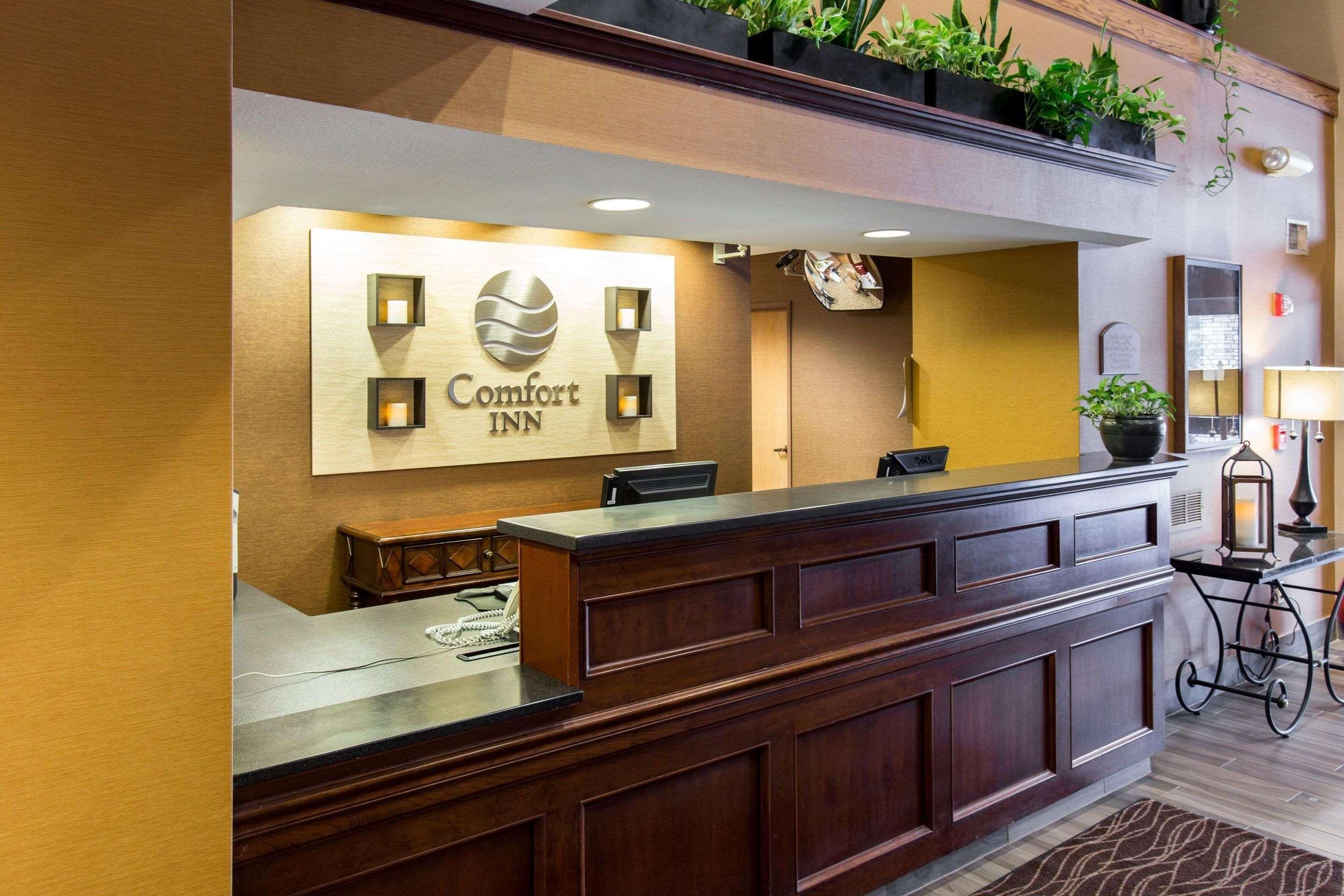Comfort Inn Okemos - East Lansing Екстериор снимка